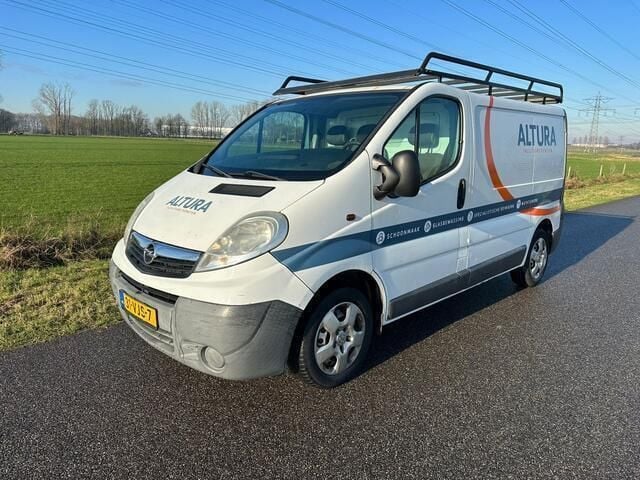 Wit Gebruikt 2007 Opel Vivaro Van | € 3.200 (Goede deal) - Afbeelding 1/4