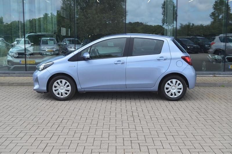 Occasion Toyota Yaris Hybrid 2015 Blauw Hatchback