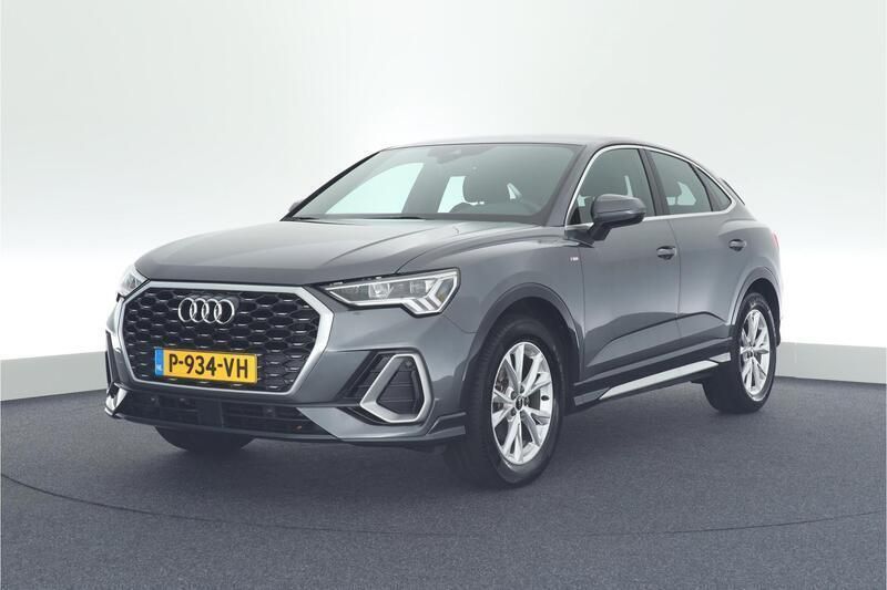 Grijs Gebruikt 2022 Audi Q3 Sportback SUV | € 40.249 (Eerlijke prijs) - Afbeelding 1/4