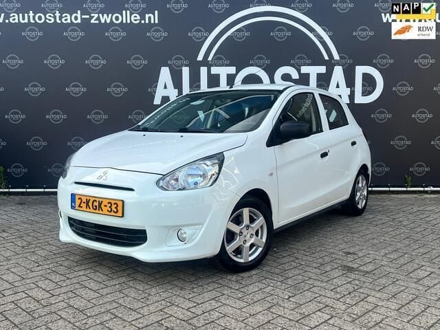 Wit Gebruikt 2013 Mitsubishi Space Star Inform Hatchback | € 4.249 (Eerlijke prijs) - Afbeelding 1/4