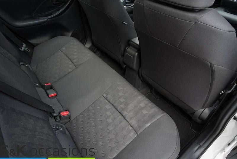 Occasion Toyota Yaris Hybrid Business Edition 116 PK (85 kW) 2024 Wit Hatchback