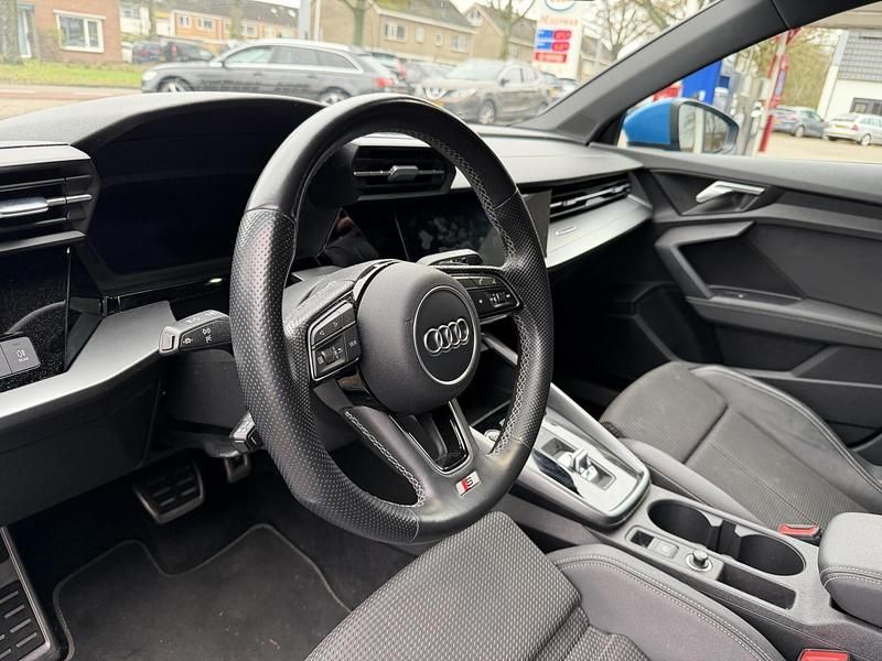 Occasion Audi A3 Sportback e-tron S-Line 150 PK (110 kW) 2021 Blauw Hatchback