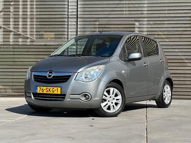 Grijs Gebruikt 2011 Opel Agila Edition Hatchback | € 4.250 (Eerlijke prijs) - Afbeelding 1/4