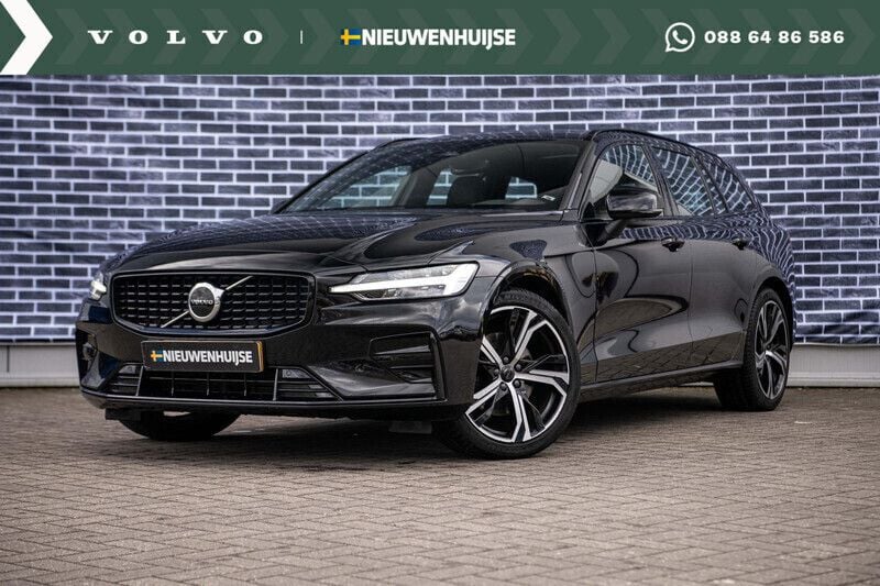 Zwart Gebruikt 2023 Volvo V60 Plus Stationwagen | € 36.399 (Eerlijke prijs) - Afbeelding 1/4