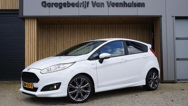 Wit Gebruikt 2017 Ford Fiesta ST-Line Hatchback | € 9.650 (Goede deal) - Afbeelding 1/4