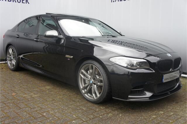 Zwart Occasion 2016 BMW M550 Shadowline Sedan | € 26.550 - Afbeelding 1/4