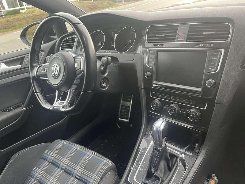 Occasion VW Golf VII GTE 150 PK (110 kW) 2015 Zwart Hatchback