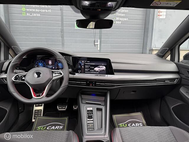 Occasion VW Golf VIII GTI 300 PK (220 kW) 2022 Zilver Hatchback