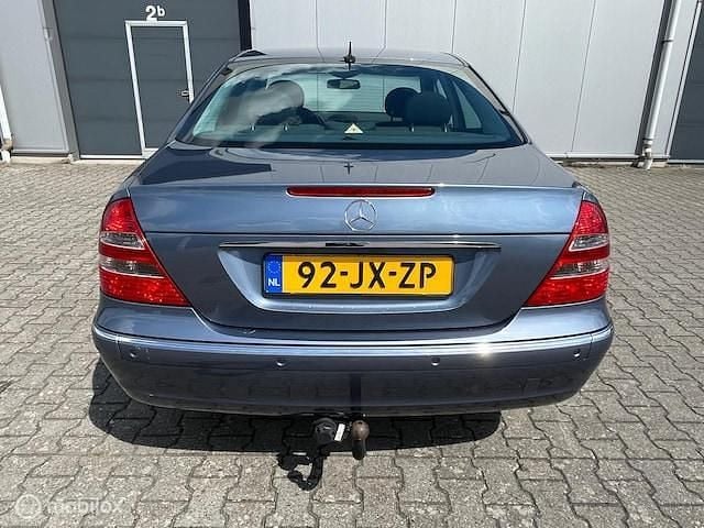 Occasion Mercedes E240 Elegance 177 PK (130 kW) 2002 Blauw (metallic) Sedan