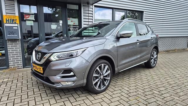 Grijs, metallic lak Gebruikt 2019 Nissan Qashqai 360º SUV | € 19.999 (Eerlijke prijs) - Afbeelding 1/4