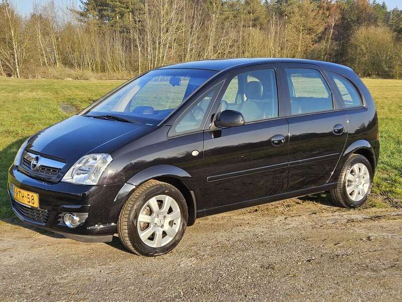 Zwart Gebruikt 2010 Opel Meriva Cosmo MPV | € 4.250 (Eerlijke prijs) - Afbeelding 1/4