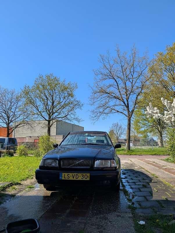 Grijs Gebruikt 1995 Volvo 440 Sedan | € 1.450 - Afbeelding 1/4