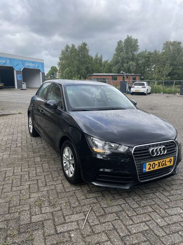 Zwart Gebruikt 2012 Audi A1 Hatchback | € 7.500 (Goede deal) - Afbeelding 1/4
