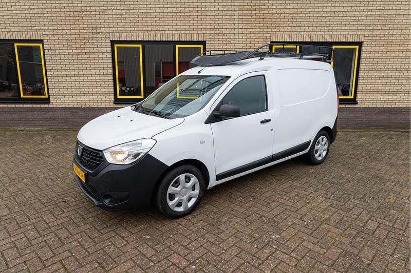 Gebruikt 2019 Dacia Dokker Essentiel MPV | € 7.900 (Eerlijke prijs) - Afbeelding 1/4