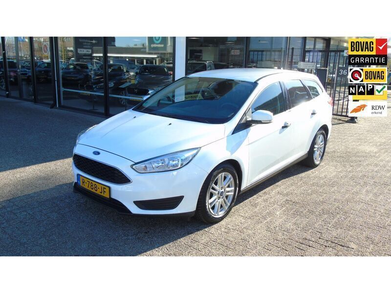Wit Gebruikt 2015 Ford Focus Trend Stationwagen | € 6.995 (Eerlijke prijs) - Afbeelding 1/4
