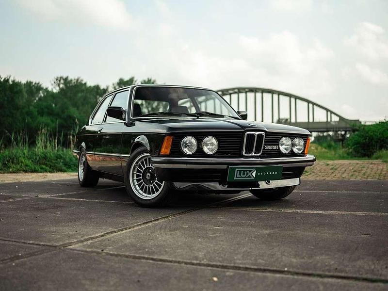 Zwart Gebruikt 1981 BMW 323 Sedan | € 47.850 - Afbeelding 1/4