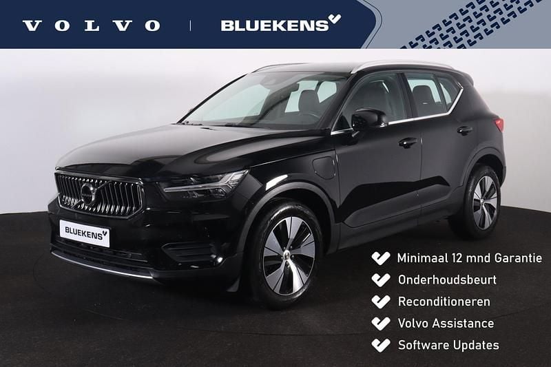 Zwart Gebruikt 2020 Volvo XC40 Inscription SUV | € 27.900 (Eerlijke prijs) - Afbeelding 1/4