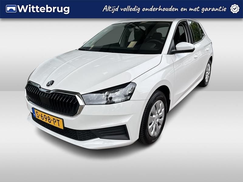 Wit Gebruikt 2023 Skoda Fabia Ambition Hatchback | € 15.450 (Eerlijke prijs) - Afbeelding 1/1