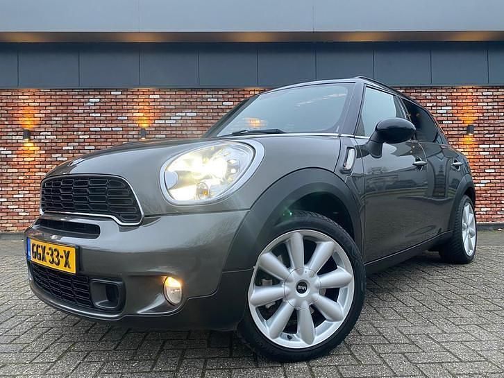 Grijs Gebruikt 2013 Mini Cooper S Countryman Chili SUV | € 11.950 (Eerlijke prijs) - Afbeelding 1/4