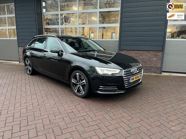 Zwart Gebruikt 2017 Audi A4 Stationwagen | € 13.750 (Goede deal) - Afbeelding 1/4