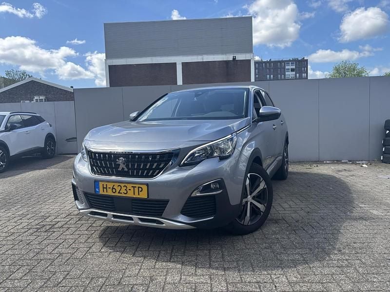 Grijs Gebruikt 2020 Peugeot 3008 Premium SUV | € 21.940 (Eerlijke prijs) - Afbeelding 1/3