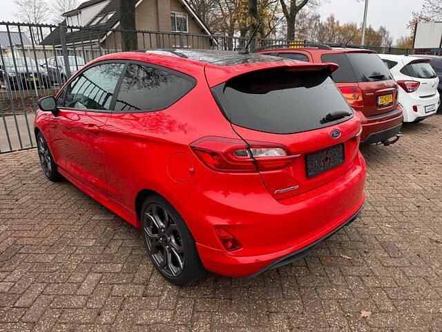 Occasion Ford Fiesta ST-Line 101 PK (74 kW) 2018 Rood Hatchback