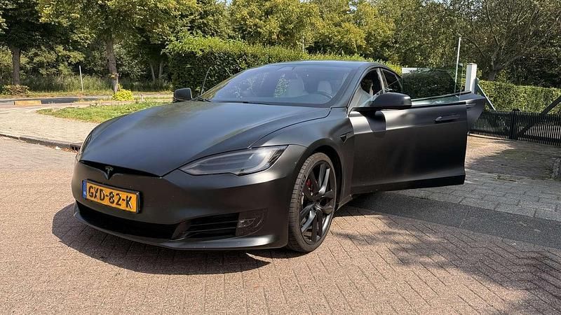 Zwart Gebruikt 2017 Tesla Model S Sedan | € 30.000 - Afbeelding 1/4
