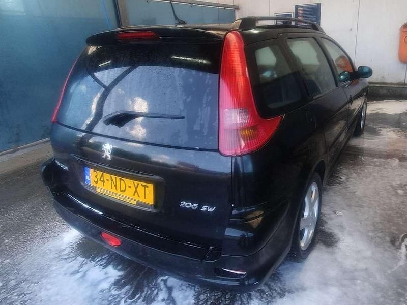 Occasion Peugeot 206 109 PK (80 kW) 2003 Zwart Stationwagen