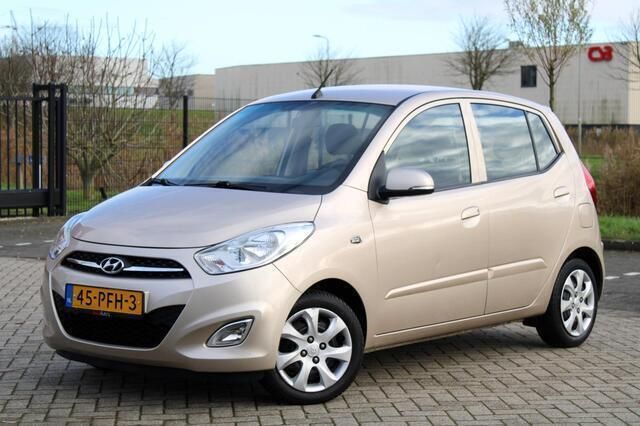 Beige Gebruikt 2011 Hyundai i10 Hatchback | € 4.499 (Eerlijke prijs) - Afbeelding 1/4