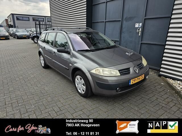 Grijs Gebruikt 2004 Renault Mégane GrandTour Basis Stationwagen | € 899 (Eerlijke prijs) - Afbeelding 1/4