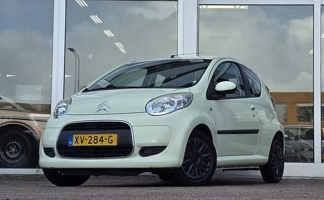 Geel Gebruikt 2011 Citroën C1 Hatchback | € 4.994 (Eerlijke prijs) - Afbeelding 1/4