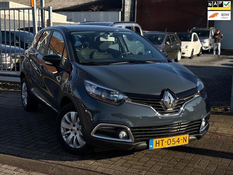 Blauw (metallic) Occasion 2016 Renault Captur Expression SUV | € 10.995 (Goede deal) - Afbeelding 1/4