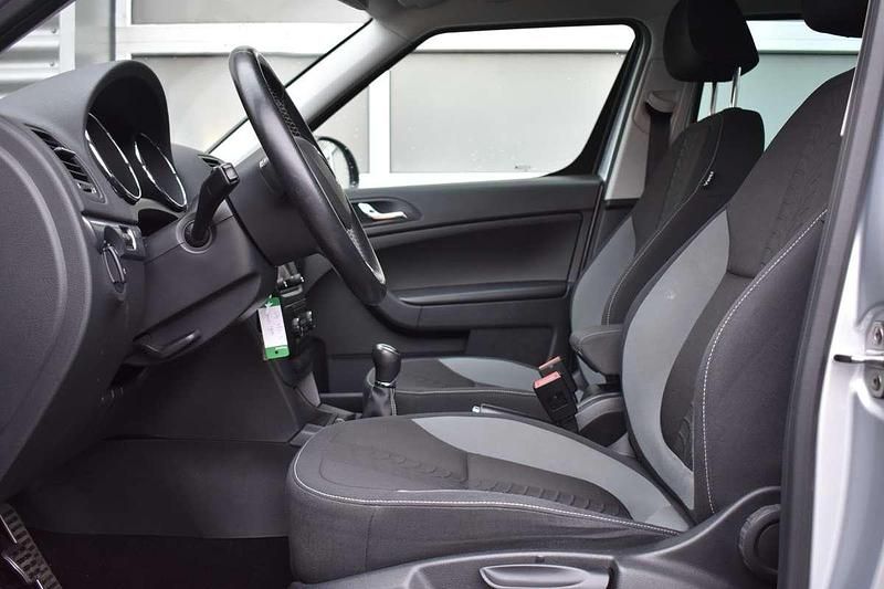 Occasion Skoda Yeti Outdoor Adventure 105 PK (77 kW) 2015 Grijs (metallic) SUV