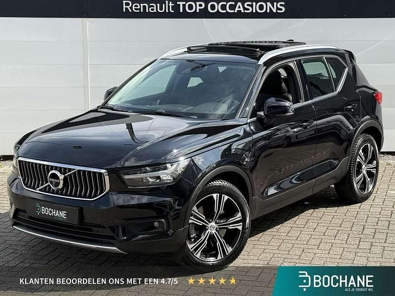 Onyx black (717) Occasion 2021 Volvo XC40 Inscription SUV | € 26.214 (Eerlijke prijs) - Afbeelding 1/4