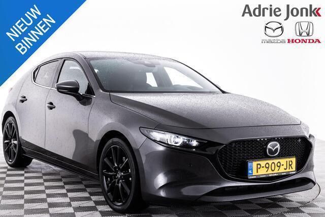 Grijs Gebruikt 2021 Mazda 3 Sportive Hatchback | € 24.939 (Eerlijke prijs) - Afbeelding 1/4