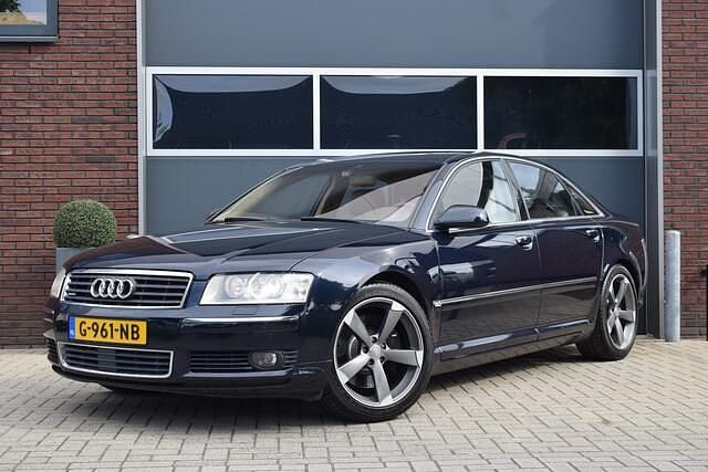 Blauw Gebruikt 2003 Audi A8 Exclusive Sedan | € 7.950 (Eerlijke prijs) - Afbeelding 1/4