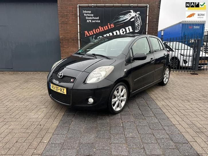 Zwart Gebruikt 2008 Toyota Yaris Hatchback | € 4.450 (Goede deal) - Afbeelding 1/4