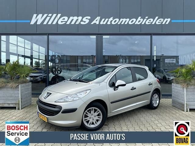 Grijs, metallic lak Gebruikt 2006 Peugeot 207 Hatchback | € 3.500 (Eerlijke prijs) - Afbeelding 1/4