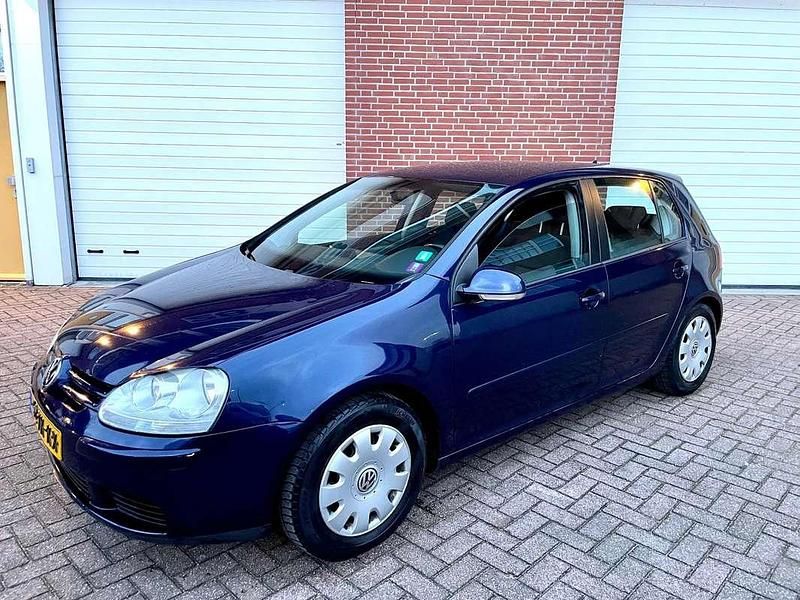 Gebruikt 2006 VW Golf Sportline Sedan | € 1.850 (Eerlijke prijs) - Afbeelding 1/4