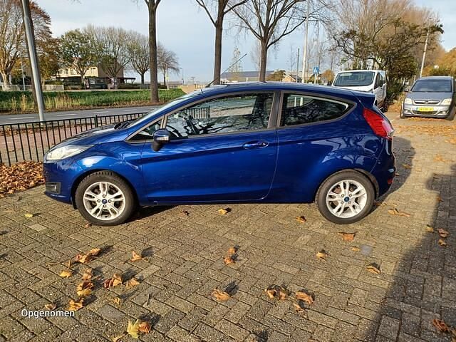 Occasion Ford Fiesta Style 80 PK (58 kW) 2017 Blauw (metallic) Hatchback