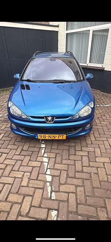 Blauw Gebruikt 2004 Peugeot 206 Stationwagen | € 1.200 (Eerlijke prijs) - Afbeelding 1/4