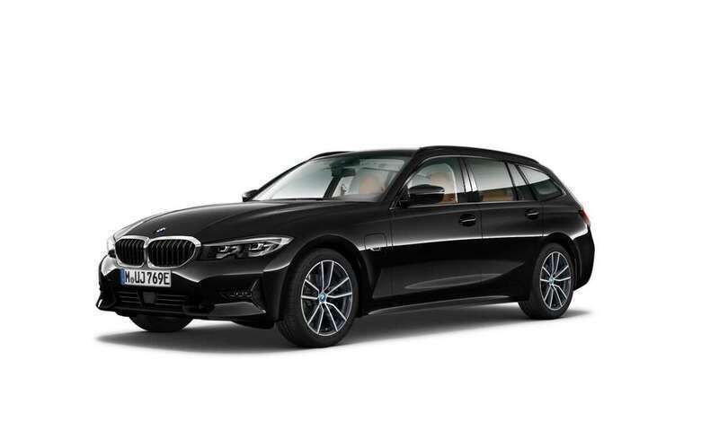 Zwart Gebruikt 2022 BMW 330e Sport Line Stationwagen | € 35.950 (Eerlijke prijs) - Afbeelding 1/2