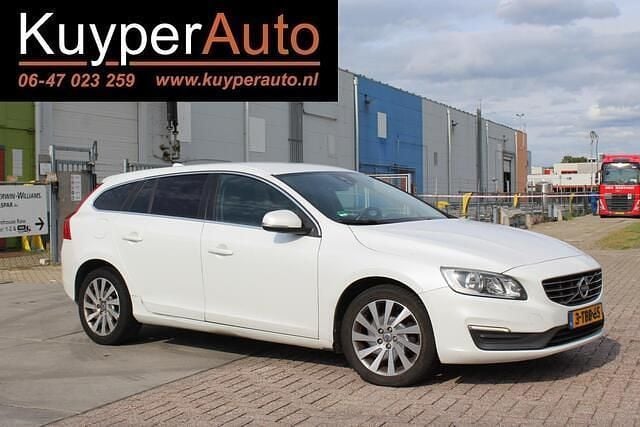 Wit Gebruikt 2014 Volvo V60 Momentum Stationwagen | € 4.999 (Eerlijke prijs) - Afbeelding 1/4
