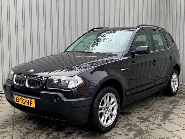 Zwart Occasion 2006 BMW X3 Executive SUV | € 7.945 (Iets duurder) - Afbeelding 1/4