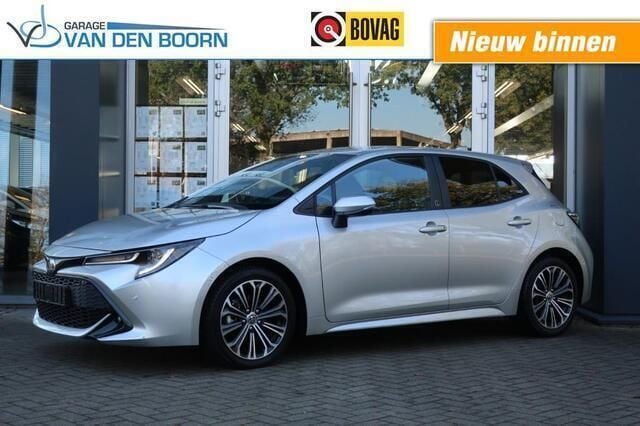 Grijs Gebruikt 2023 Toyota Corolla Hybrid Hatchback | € 26.950 (Goede deal) - Afbeelding 1/4