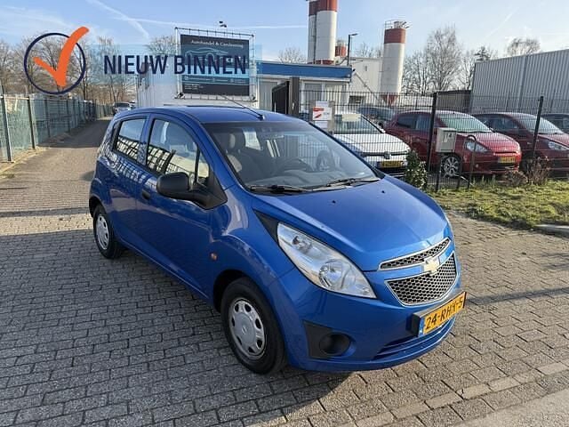 Blauw (metallic) Occasion 2011 Chevrolet Spark Hatchback | € 2.599 (Goede deal) - Afbeelding 1/4
