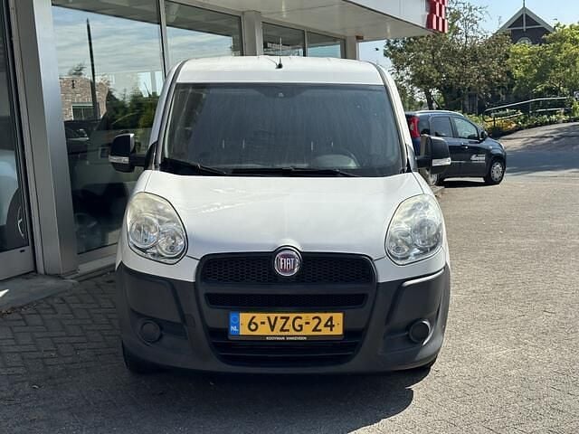 Occasion Fiat Doblò 90 PK (66 kW) 2012 Wit MPV