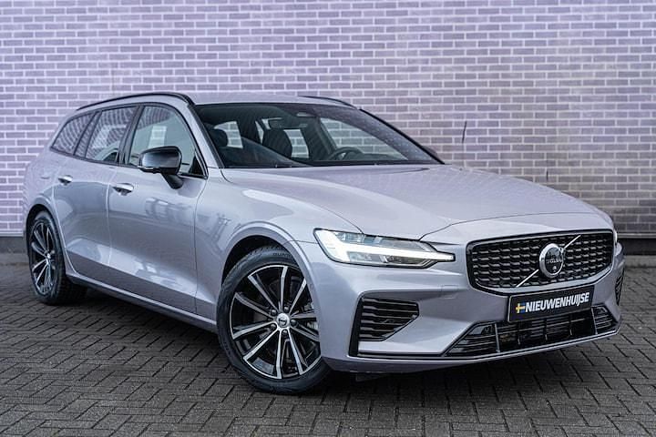 Occasion Volvo V60 Plus 350 PK (257 kW) 2025 Grijs Stationwagen