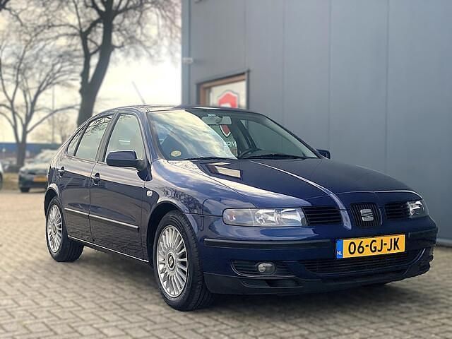 Occasion Seat Leon Sport 180 PK (132 kW) 2000 Blauw Hatchback