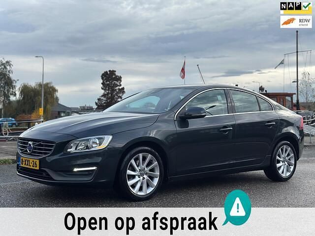 Grijs Gebruikt 2014 Volvo S60 Summum Sedan | € 12.750 (Eerlijke prijs) - Afbeelding 1/4